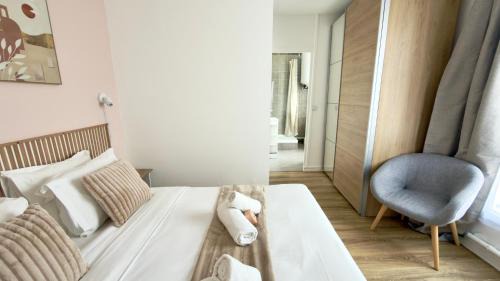Flandres Apartment | Easy Access to Central Paris - 5 min Metro Line 7, La Vilette Park nearby