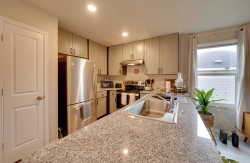 San Antonio Cottage | Easy Access to Dtwn San Antonio: Suburban Home