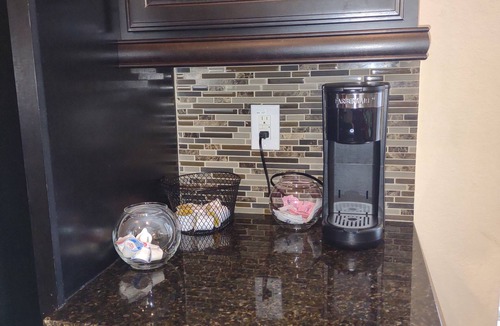 Baytown House | Easy access to I-10