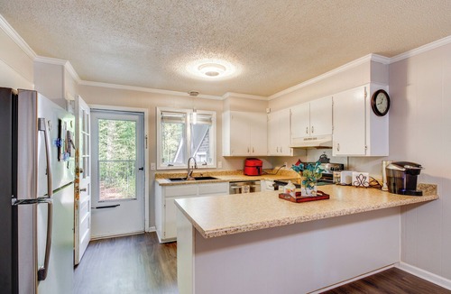 Dentsville Apartment | Easy Access to I-77 & I-20: Columbia Duplex!