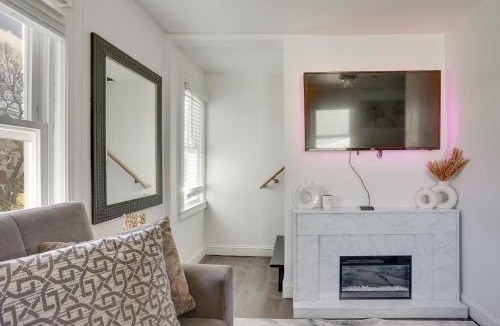 Mamaroneck Apartment | Easy Access to NYC! Sleek Suburban Apartment