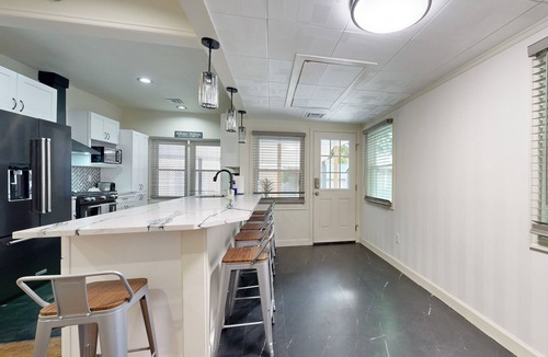 Stillwater House | Easy Access to OSU! 'Marvin's Manor' in Stillwater