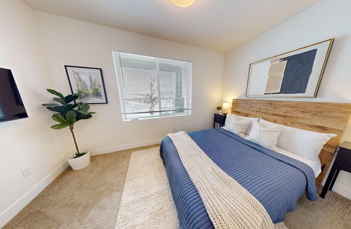 Pinebrook House | Easy Access to the Slopes & Main Street
