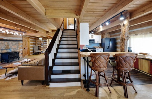 Dandridge Cabin | Easy Breezie by Jackson Mountain Rentals