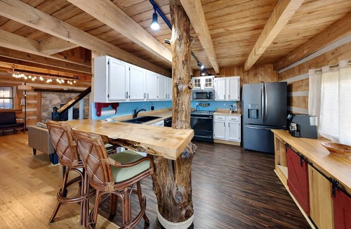Dandridge Cabin | Easy Breezie by Jackson Mountain Rentals