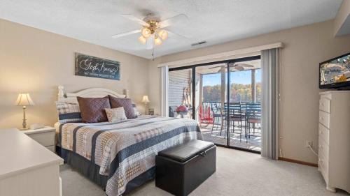 Sunrise Beach House | Easy Breezy - Lakefront for 6