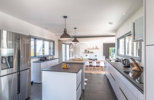 Arcangues Villa | Easy Clés- Lovely Villa 10p + Heated Pool