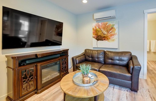SeaTac Apartment | Easy Commuting! Modern SeaTac Unit with Fireplace