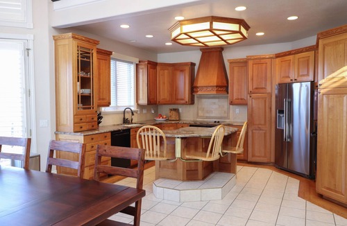 Fruit Heights House | Easy Family fun in & outside!