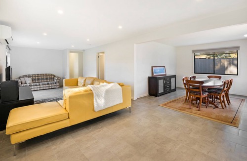 Tootgarook House | Easy Living Bayside Accommodation