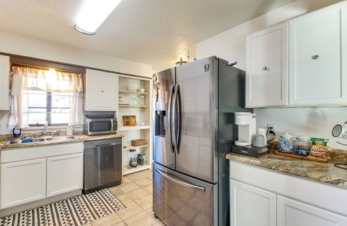 Midwest City House | Easy OKC Access! Quiet Home w/Yard & Workspace