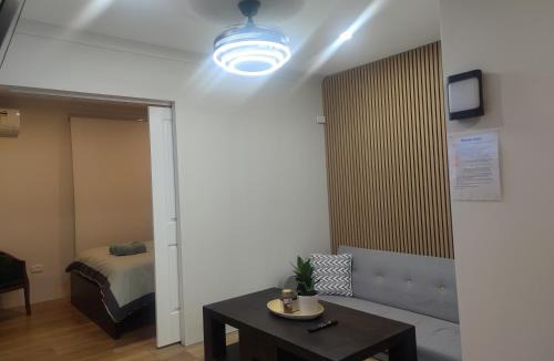 Jamboree Heights Apartment | Easy Smart-Modern for short long stay