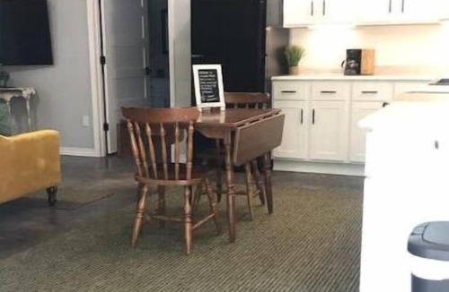 Van Buren Apartment | Easy Street Apartment