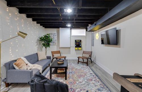 South Philadelphia House | Easy Walk 2 Stadiums- Kid Friendly Game Room