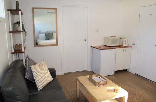 Narrawallee Apartment | Easy Walk to the Inlet & Beach