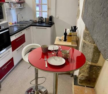 Vitre Apartment | EasyHome 16