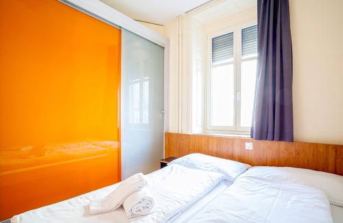 Basel City Centre Hotel | easyHotel Basel City - contactless self check-in