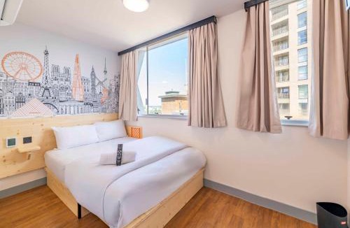 Fairfield Hotel | easyHotel Croydon