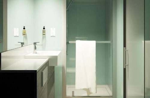 Central Milton Keynes Hotel | easyHotel Milton Keynes