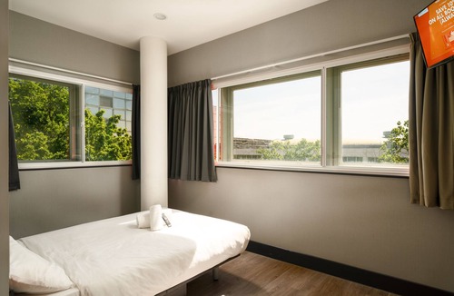 Central Milton Keynes Hotel | easyHotel Milton Keynes