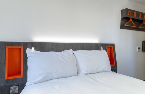 Reading Hotel | easyHotel Reading