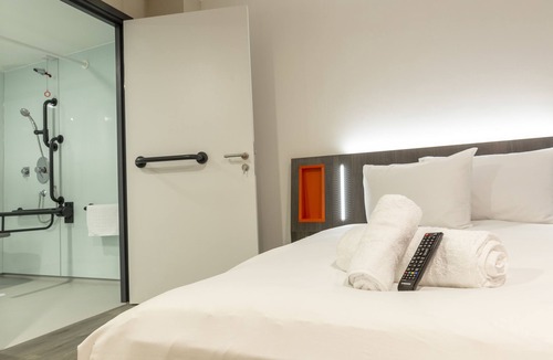 Reading Hotel | easyHotel Reading