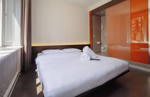 Langstrasse Hotel | easyHotel Zürich City Centre