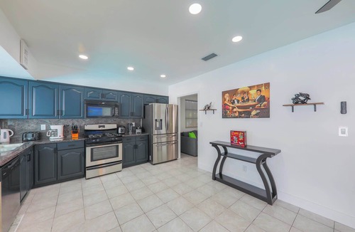 Hollywood Hills House | Eat Pray Love STR-1930