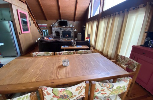 Lake Harmony Estates Cabin | Eat, Sleep, Ski. Repeat.