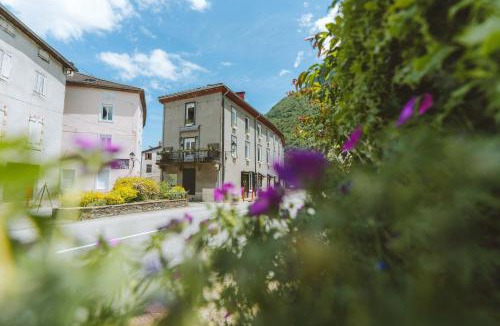 Vicdessos Bed & Breakfast | Eau Berges