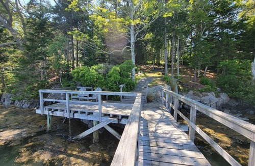 East Boothbay Cabin | Ebb And Flow | 4 Bed, 2.5 Bath