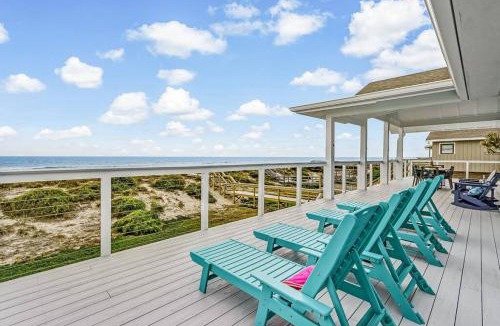 Fernandina Beach House | Ebb Tide Cottage - Beachfront - Huge Oceanfront Deck - Hot Tub