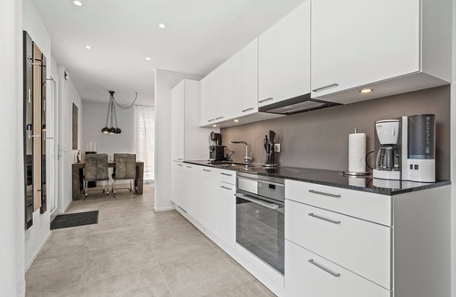 Kreuzlingen Apartment | Ebenerdiges- Bodensee- Apartment mit Terrasse und Kleinem Garten