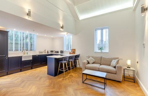 Dunmow House | Ebenezer Chapel