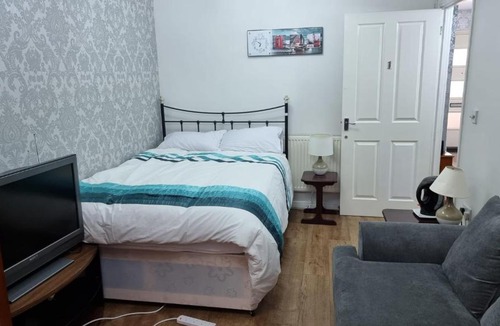 Stonnall Bed & Breakfast | EBENEZER HOUSE