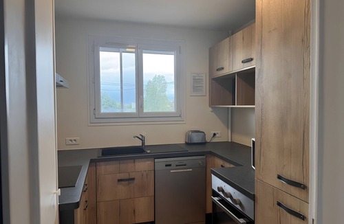 La Fayette-Eble Apartment | Eblé Apartment T5 Near Train Station – Sleeps 7