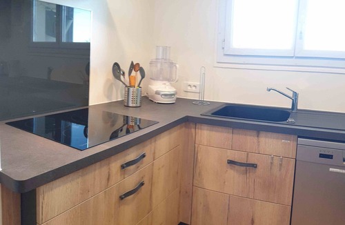 La Fayette-Eble Apartment | Eblé Apartment T5 Near Train Station – Sleeps 7