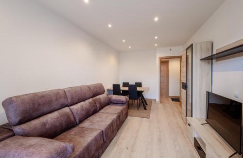 Zarautz Apartment | Ebony I Local Rentss