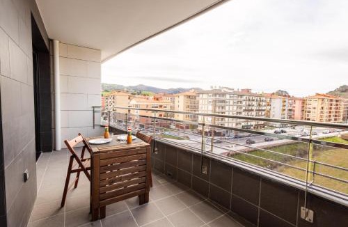 Zarautz Apartment | Ebony I Local Rentss