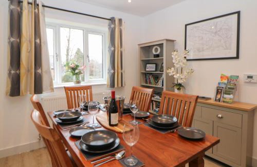 Hathersage House | Eboracum