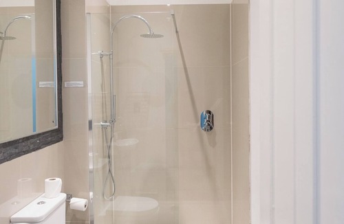 Catford Hostel | EBS London Stay