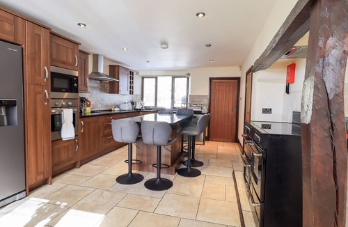 Troutbeck Bridge Cottage | ECCLERIGG GARTH, pet friendly, with open fire in Ambleside