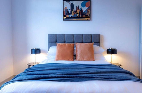 Eccles Apartment | Eccles Library Three-Bedroom Stay by Sojo Stay