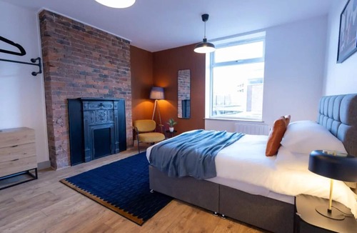 Eccles Apartment | Eccles Library Three-Bedroom Stay by Sojo Stay