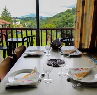 Souraide Apartment | ECHALAR Piscine Vue Montagnes