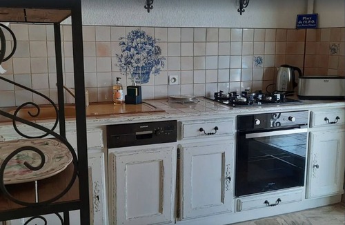 Rochegude Villa | Echappée en ProvencenVilla with 2 apartments around a swimming pool.
