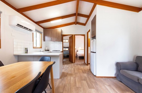 Renmark Cabin | Echo Holiday Parks - Renmark