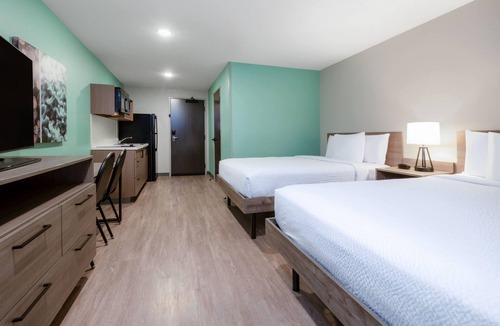 Pasadena Hotel | ECHO Suites Extended Stay by Wyndham Houston Pasadena Fwy Pl
