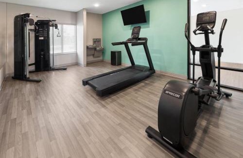 Pasadena Hotel | ECHO Suites Extended Stay by Wyndham Houston Pasadena Fwy Pl
