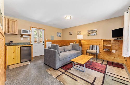 Chelan Cabin | Echo Valley Resort & Cabins